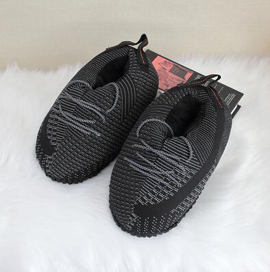 נעלי בית ייזיס 350 "black"